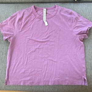 Lululemon T shirt